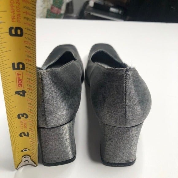 Stuart Weitzman Silver Metallic Fabric Heels #7B - Picture 8 of 12